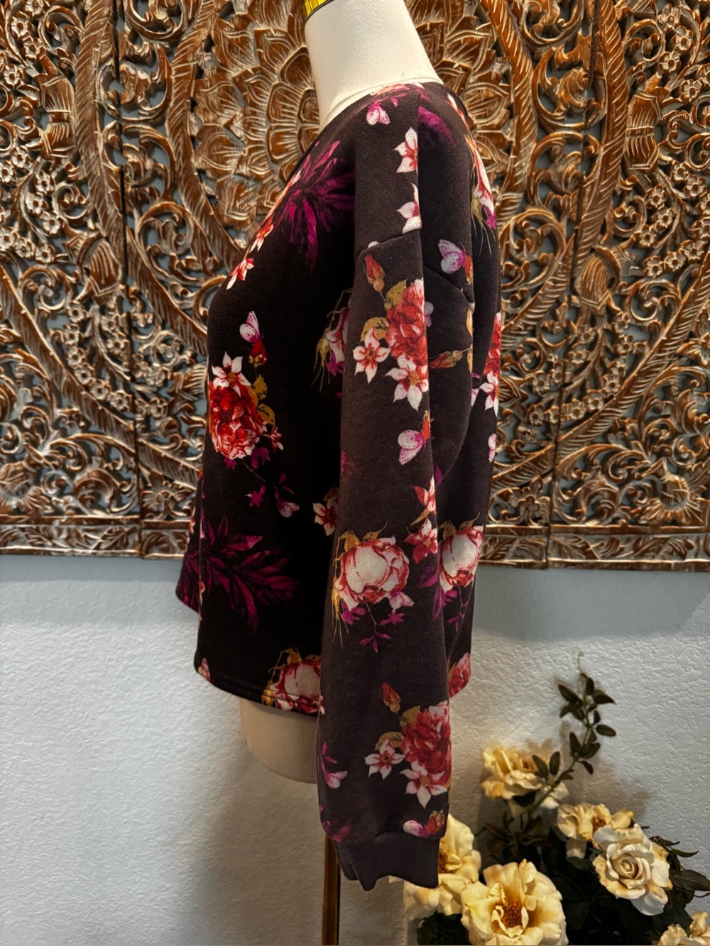 LuLaRoe Burgundy Floral Sweatshirt, Soft Warm Cozy Long Sleeves- size M - Picture 7 of 14